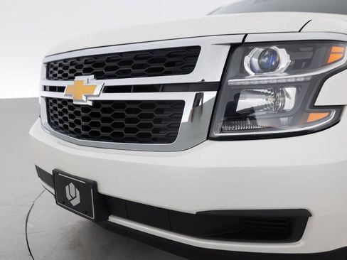 Used 2015 Chevrolet Suburban LT AWD/4WD image 15