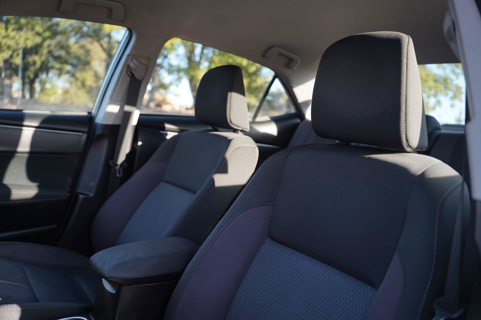 Used 2017 Toyota Corolla LE FWD image 17