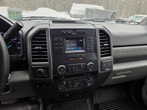 Used 2019 Ford F250 XL w/ XL Value Package image 26