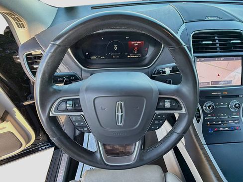 Used 2020 Lincoln Nautilus Reserve w/ Equipment Group 201A FWD image 38