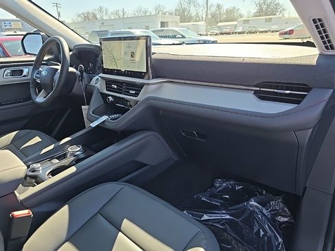 New 2026 Ford Explorer Active w/ Active Comfort Package AWD/4WD image 49