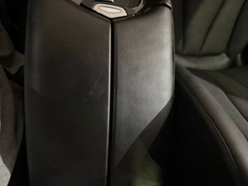 Used 2019 Buick Envision Essence FWD image 23
