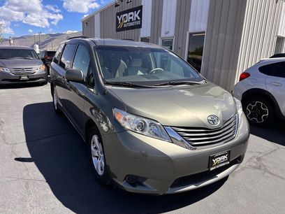 Used 2011 Toyota Sienna LE w/ Towing Pkg