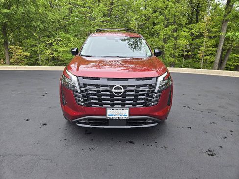 New 2026 Nissan Pathfinder SV AWD/4WD image 7
