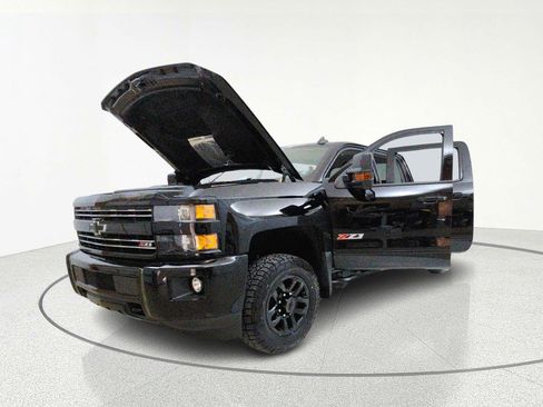 Used 2018 Chevrolet Silverado 2500 LTZ w/ Duramax Plus Package AWD/4WD image 12