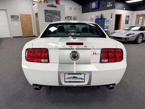 Used 2007 Ford Mustang GT image 3