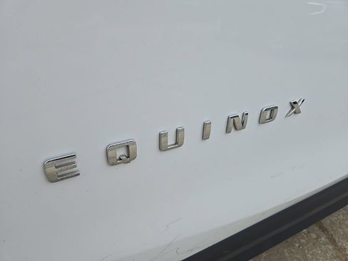 Used 2024 Chevrolet Equinox LT AWD/4WD image 19