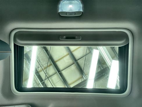 Used 2021 Subaru Crosstrek 2.0i Premium w/ Moonroof Package image 28