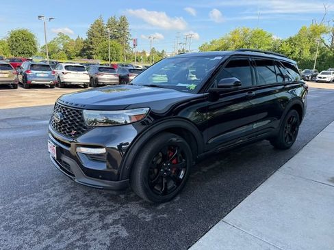Used 2020 Ford Explorer ST w/ ST Street Pack AWD/4WD image 3