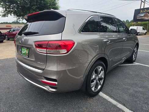Used 2016 Kia Sorento SX FWD image 6