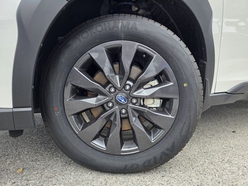 Certified 2025 Subaru Outback Onyx Edition XT w/ Popular Package #2 image 31