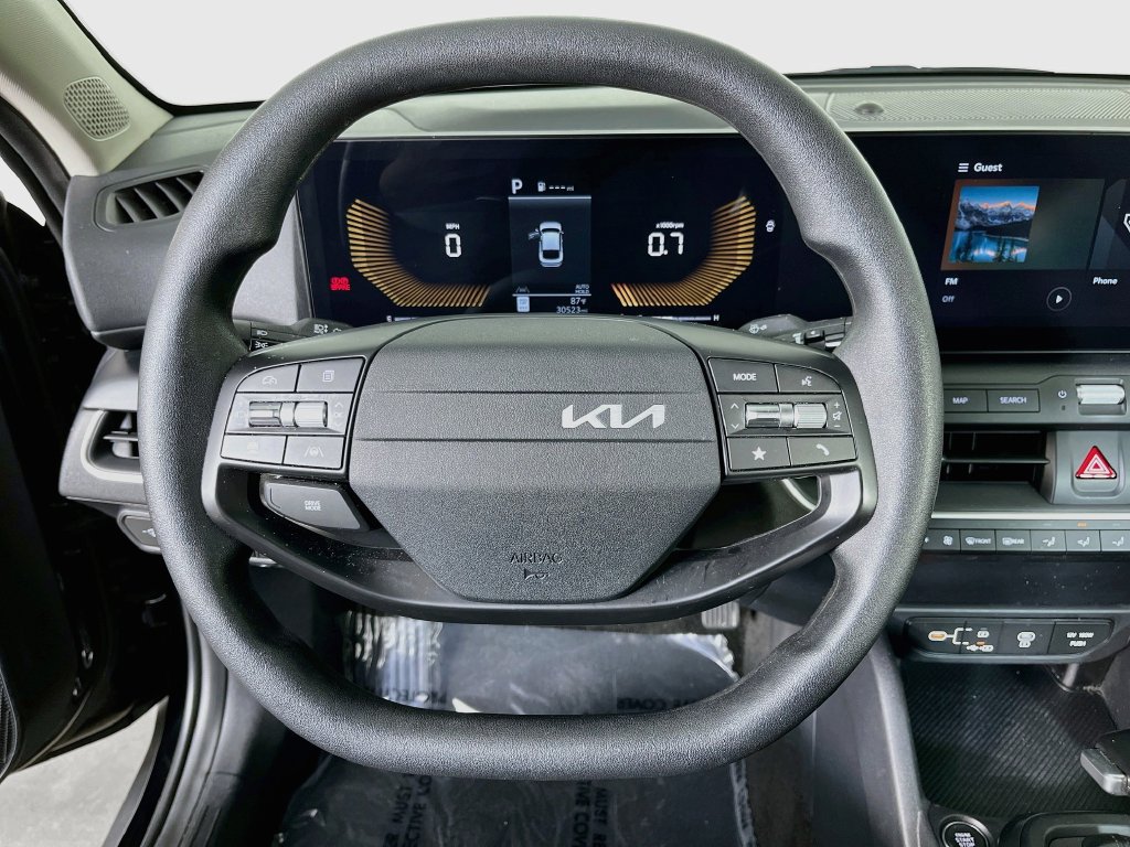 Used 2025 Kia K4 FWD image 13