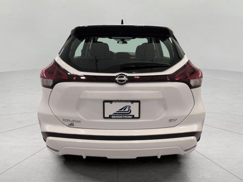 Used 2024 Nissan Kicks SV FWD image 24