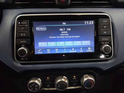 Used 2025 Nissan Versa SV FWD image 25