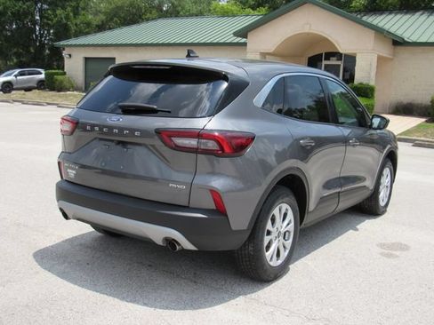 Used 2024 Ford Escape Active AWD/4WD image 4