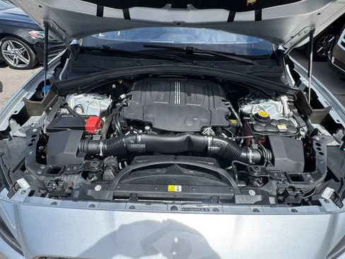 Used 2017 Jaguar F-PACE Prestige image 33