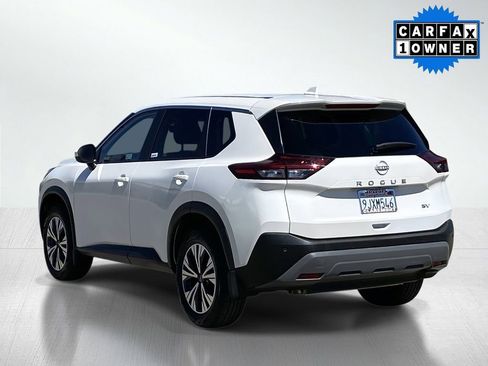 Used 2023 Nissan Rogue SV image 4