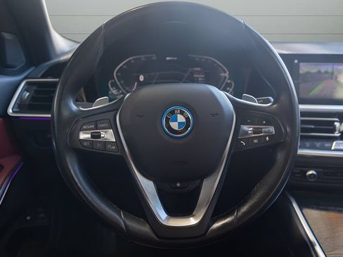 Used 2022 BMW 330e xDrive w/ Premium Package AWD/4WD image 21