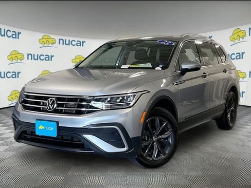 Used 2023 Volkswagen Tiguan SE AWD/4WD image 3