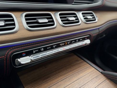 Used 2024 Mercedes-Benz GLE 53 AMG 4MATIC Coupe image 32