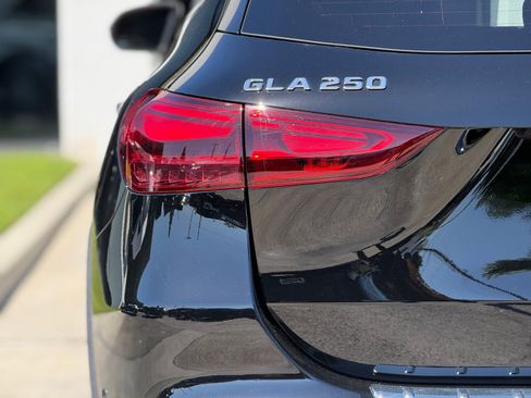 Used 2025 Mercedes-Benz GLA 250 image 13