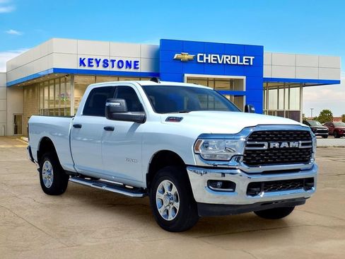 Used 2024 RAM 2500 Big Horn AWD/4WD image 1