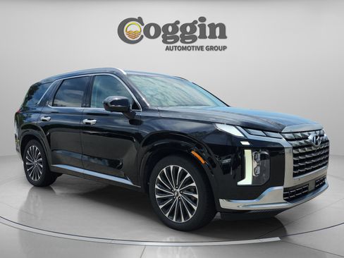 Used 2023 Hyundai Palisade Calligraphy w/ Cargo Package FWD image 7
