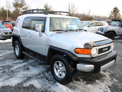 Used 2008 Toyota FJ Cruiser 4WD image 4