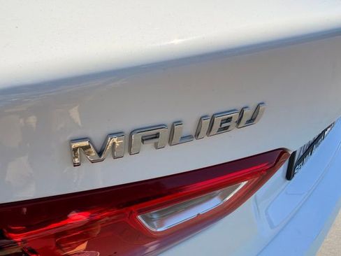Used 2022 Chevrolet Malibu LS image 26