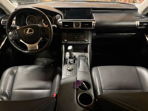 Used 2016 Lexus IS 300 AWD image 28