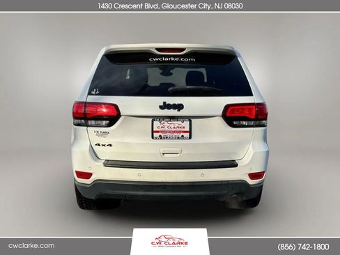 Used 2018 Jeep Grand Cherokee Laredo image 6