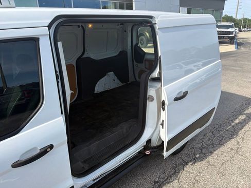 Used 2022 Ford Transit Connect XL FWD image 17