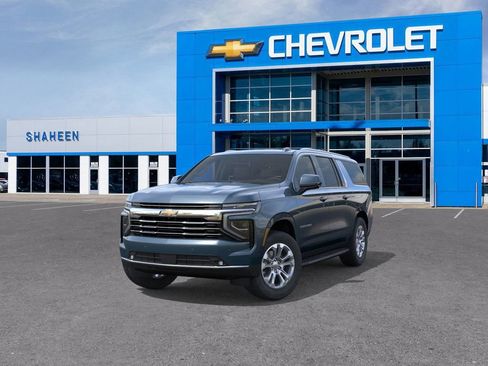 New 2026 Chevrolet Suburban LT w/ Comfort Package image 9