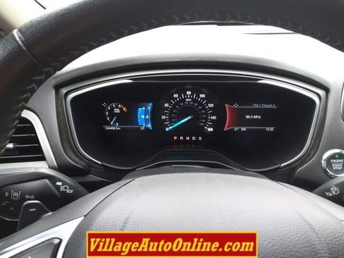 Used 2019 Ford Fusion SE w/ Equipment Group 151A image 36