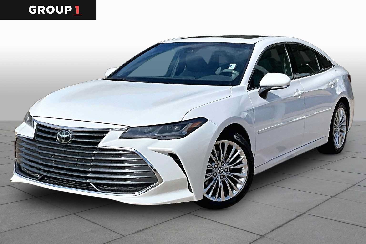 Used 2020 Toyota Avalon Limited FWD image 1