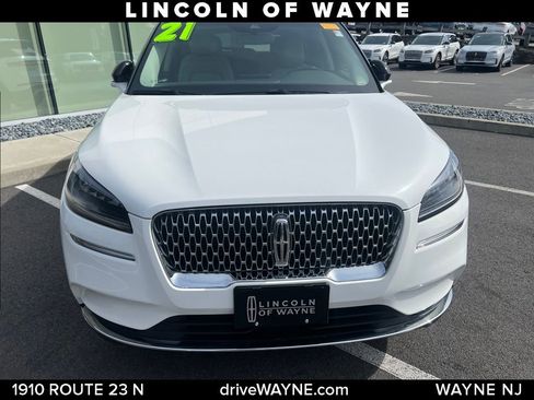 Certified 2021 Lincoln Corsair AWD w/ Equipment Group 101A image 8