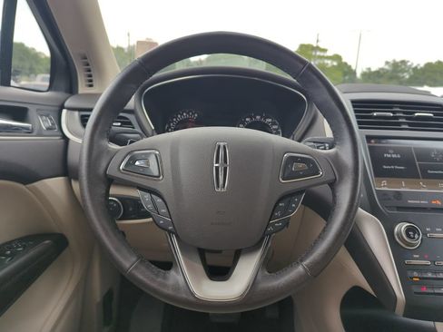 Used 2017 Lincoln MKC Premiere AWD/4WD image 17