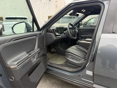 Used 2023 Rivian R1S Adventure AWD/4WD image 4