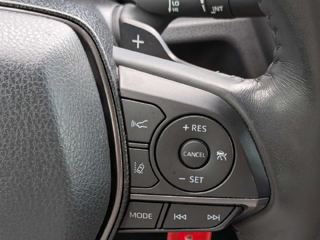Used 2021 Toyota Camry SE FWD image 23