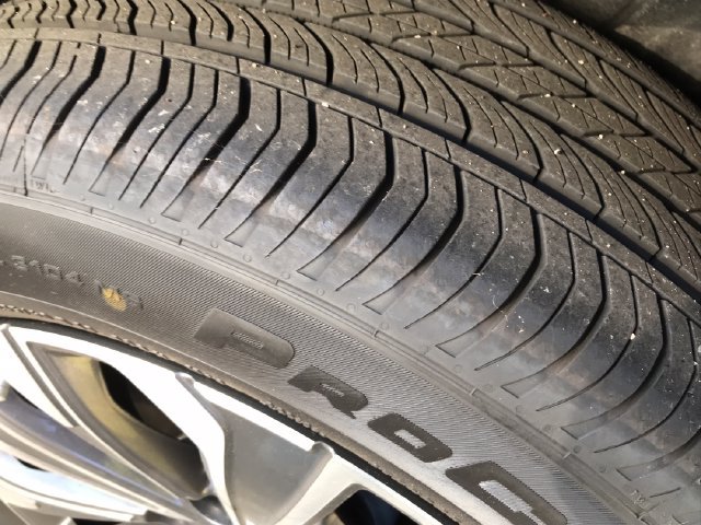 Certified 2025 Buick Envision Preferred AWD/4WD image 35