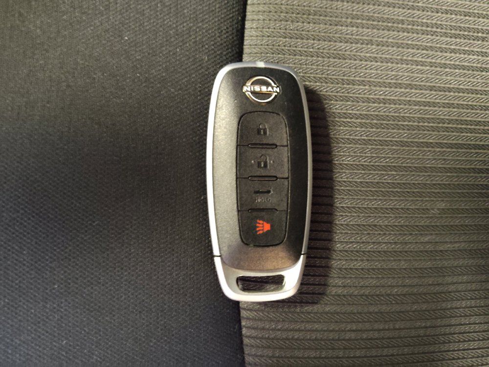 Used 2025 Nissan Sentra SV FWD image 32