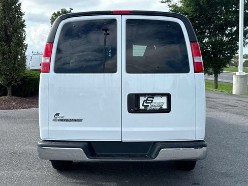 New 2026 Chevrolet Express 3500 LS w/ Chrome Appearance Package RWD image 14