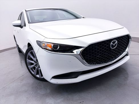 Used 2021 MAZDA MAZDA3 s FWD image 3