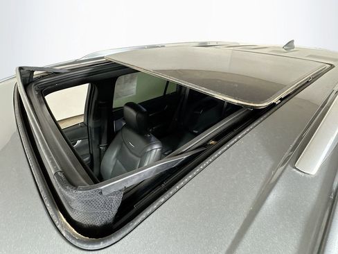 Used 2023 Cadillac XT6 Premium Luxury image 21