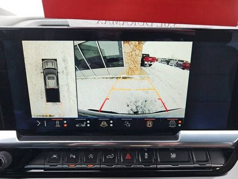 Certified 2024 Chevrolet Silverado 1500 High Country w/ Technology Package image 23