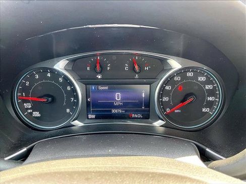 Used 2022 Chevrolet Equinox LT FWD image 22
