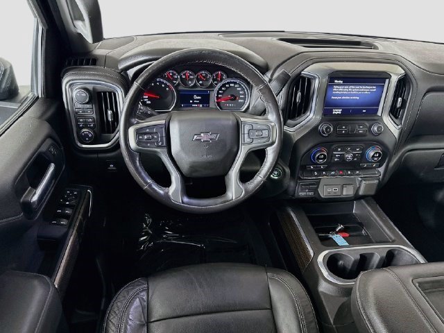 Used 2020 Chevrolet Silverado 1500 LT Trail Boss w/ Midnight Edition AWD/4WD image 16