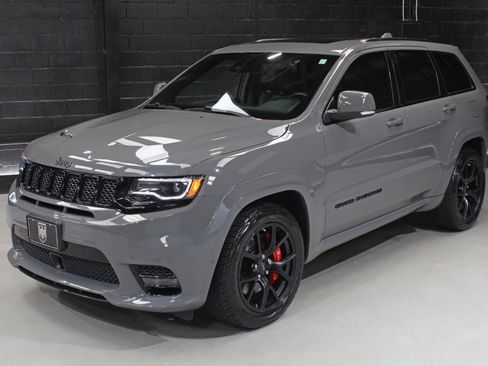 Used 2020 Jeep Grand Cherokee SRT AWD/4WD image 5