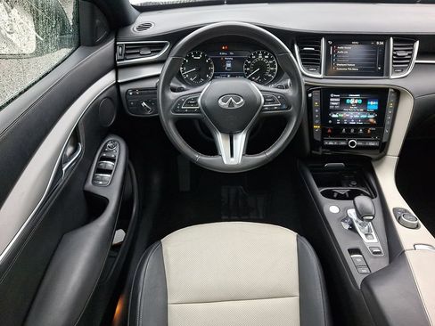 Used 2023 INFINITI QX55 Luxe w/ Accent Package AWD/4WD image 11