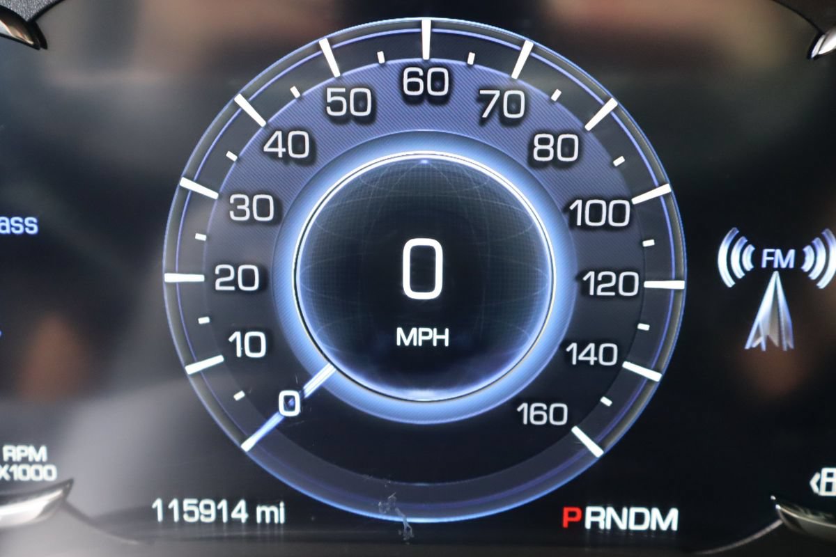 Used 2016 Cadillac Escalade Luxury AWD/4WD image 46
